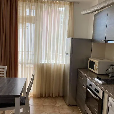 Апартаменти За Семеен Комфортен Отдих В Равда Appartement *